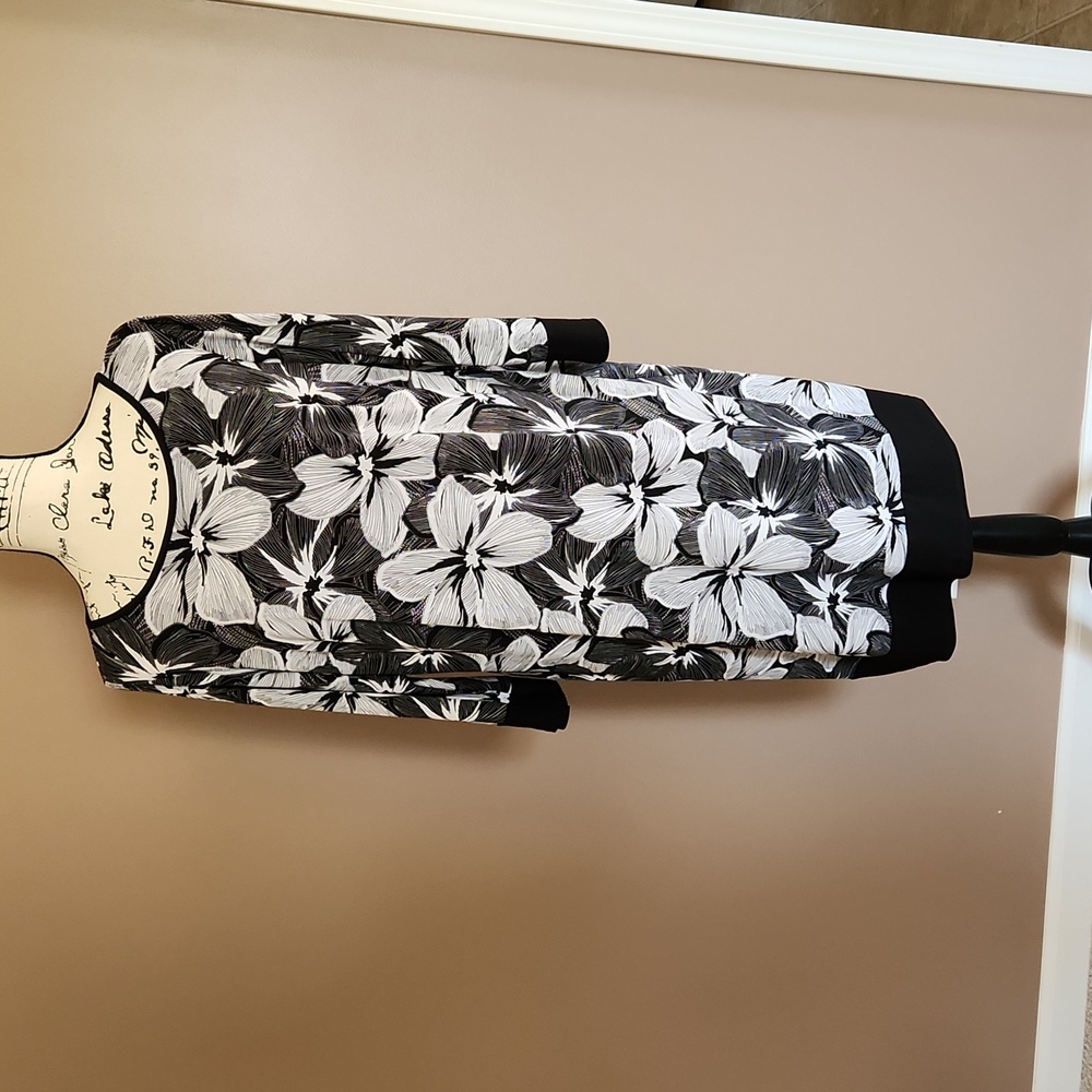 Women's dress